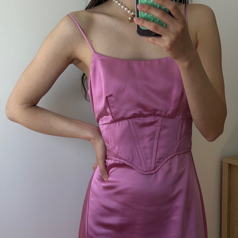 Satin midi pink dress with corset detail